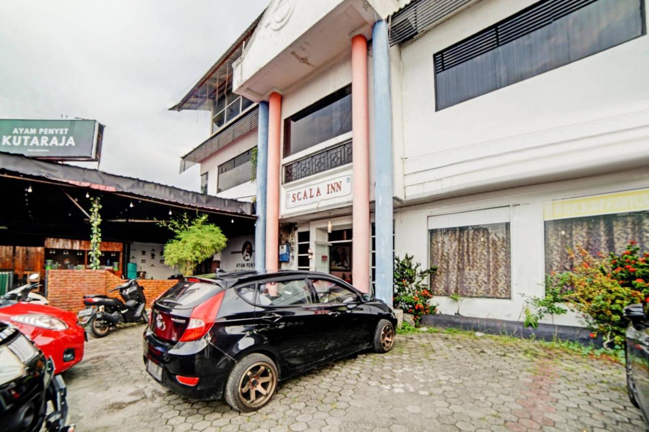 Oyo 90450 Sentra Inn Medan Extérieur photo