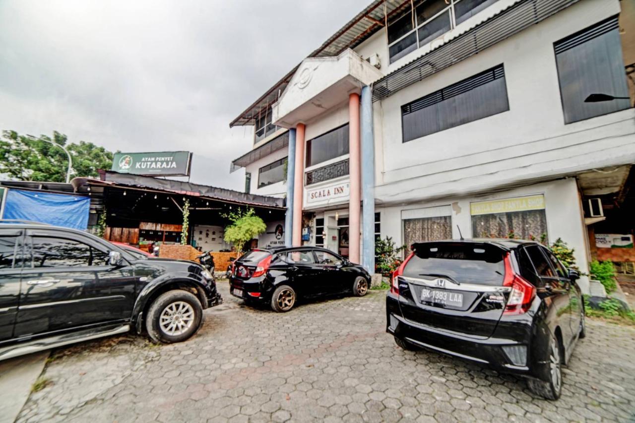 Oyo 90450 Sentra Inn Medan Extérieur photo