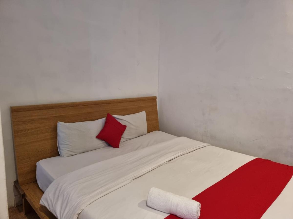 Oyo 90450 Sentra Inn Medan Extérieur photo