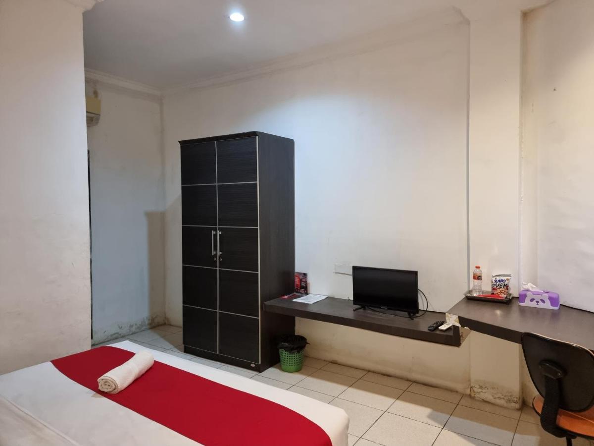Oyo 90450 Sentra Inn Medan Extérieur photo